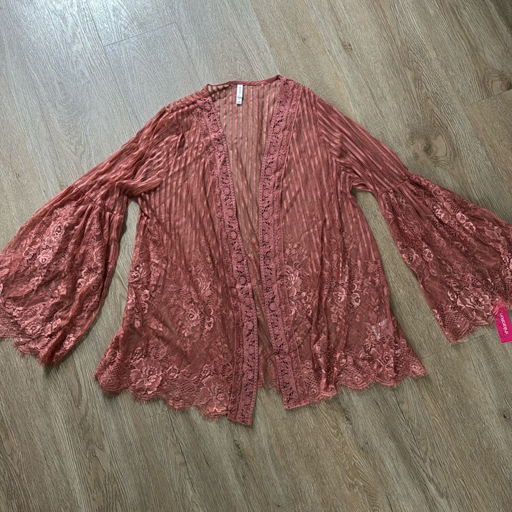 Where my cowgirls at?! Perfect layering piece 👌🏻 color way is mauve